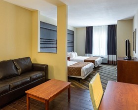Comfort Suites