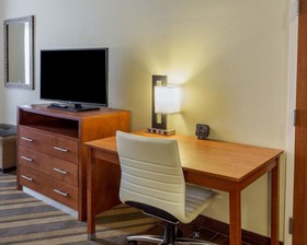 Comfort Suites