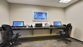 Holiday Inn Express & Suites Gonzales