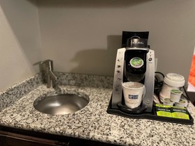 Holiday Inn Express & Suites Gonzales