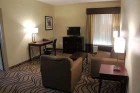 La Quinta Inn & Suites by Wyndham Gonzales LA