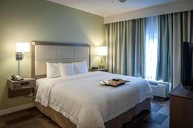 Hampton Inn & Suites New Orleans/Elmwood