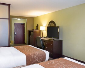 Comfort Suites