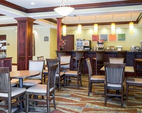 Comfort Suites