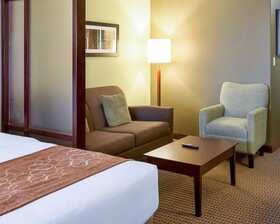 Comfort Suites