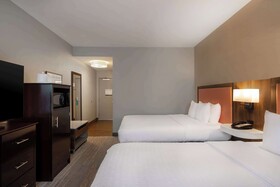 Hampton Inn & Suites Harvey