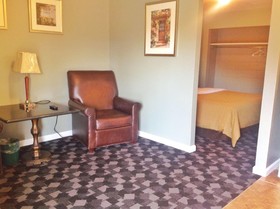 Jefferson Inn & Suites