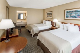Days Inn by Wyndham Jennings