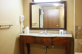 Hampton Inn & Suites Jennings
