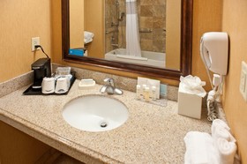 Hampton Inn & Suites Jennings
