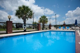 Hampton Inn & Suites Jennings