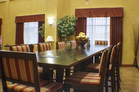 Hampton Inn & Suites Jennings