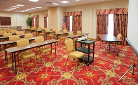 Hampton Inn & Suites Jennings
