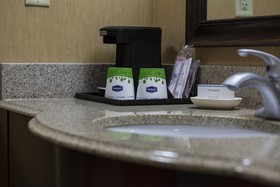 Hampton Inn & Suites Jennings