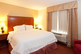 Hampton Inn & Suites Jennings