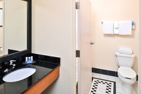 Holiday Inn Express Kenner - New Orleans Airport, an IHG Hotel