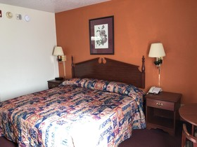 Super 8 by Wyndham Kinder/Coushatta near Casino