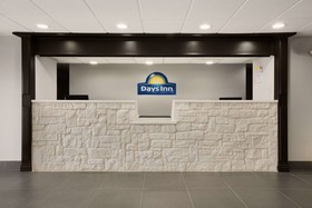Hotel Kinder Express Near Coushatta Resort