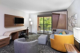 Courtyard by Marriott Lafayette Airport
