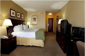 Holiday Inn Express & Suites Lafayette