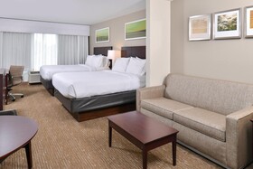 Holiday Inn Express & Suites Lafayette