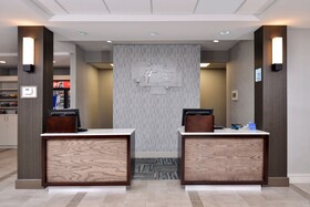 Holiday Inn Express & Suites Lafayette