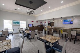Vermilion River Hotel