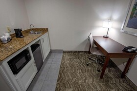 Vermilion River Hotel