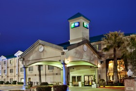 Holiday Inn Express Hotel & Suites Lake Charles