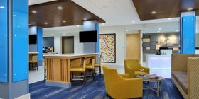 Holiday Inn Express & Suites Lake Charles South Casino Area