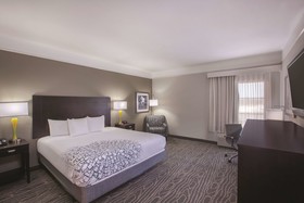 La Quinta Inn & Suites by Wyndham Lake Charles Casino Area