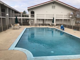 Days Inn by Wyndham Sulphur West