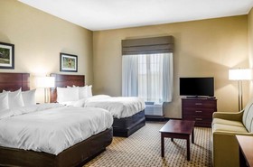 MainStay Suites Hackberry Sportsman's Lodge