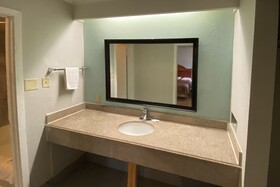 OYO Hotel Lake Charles La I-10