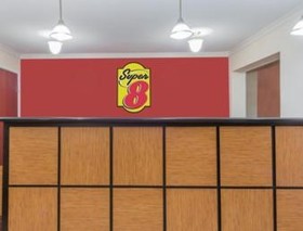Super 8 by Wyndham Lake Charles Northeast