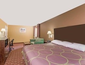 Super 8 by Wyndham Lake Charles Northeast
