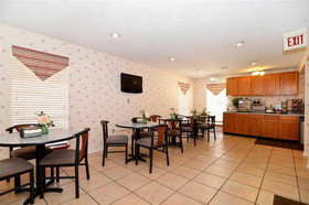 Motel 6 Luling