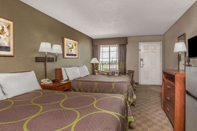 Super 8 by Wyndham Metairie