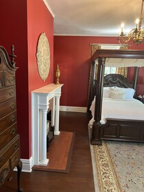 Huffman Manor Inn