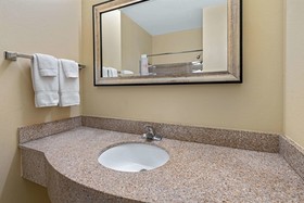 La Quinta Inn & Suites by Wyndham Morgan City