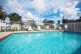 La Quinta Inn & Suites by Wyndham Morgan City