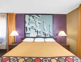 Super 8 by Wyndham Natchitoches
