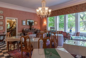 Park View Historic Hotel and Guest House
