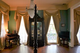 Degas House