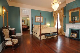Degas House