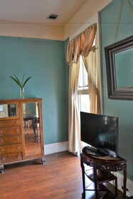 Degas House