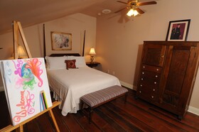 Degas House