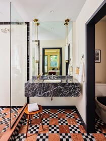Hotel Henrietta