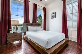 Residences du Carondelet by Hosteeva