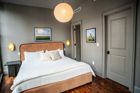 The Mary Beth Hotel & Gallery